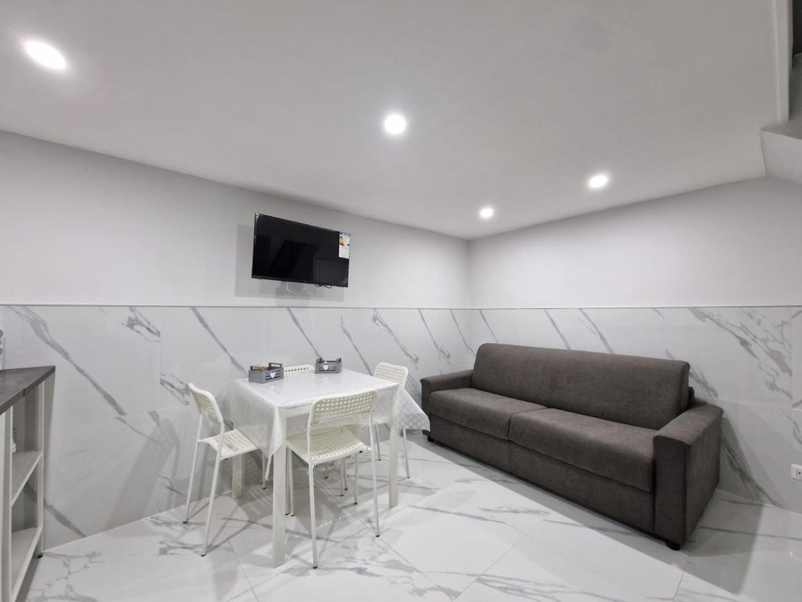 House Angiolina Bed & Breakfast Napoli Bagian luar foto